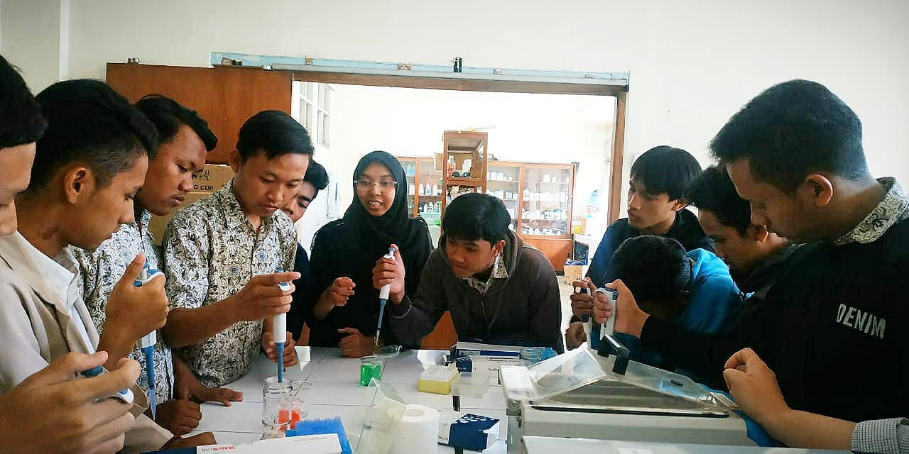 Kegiatan laboratorium FMIPA Unpad - 8