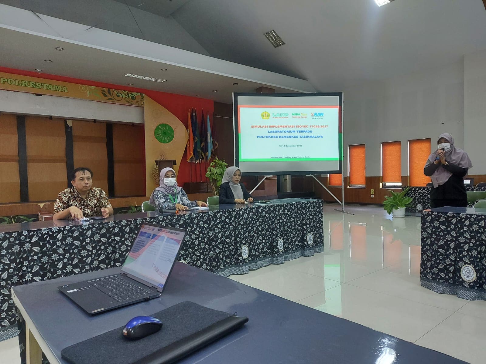 Kegiatan laboratorium FMIPA Unpad - 10