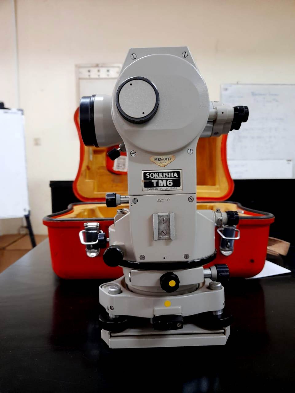 Theodolite Sokkisha TM-6