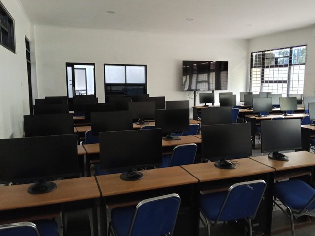 Laboratorium Elektroteknik Tenaga Listrik Dan Teknologi Komunikasi (1) foto 2