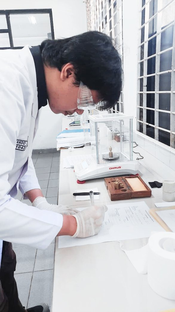 Laboratorium Kimia Dasar foto 1