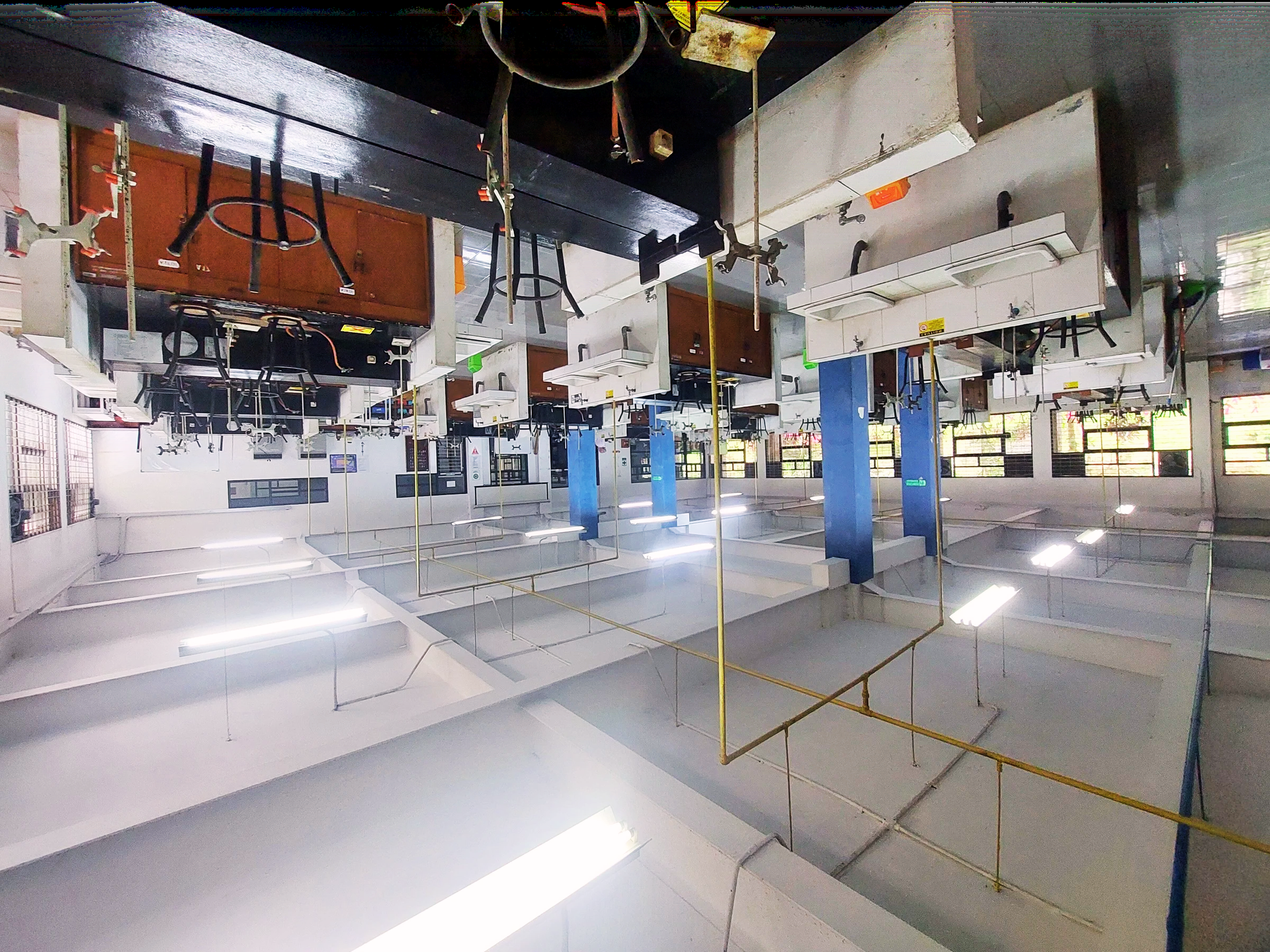 Laboratorium Kimia Dasar foto 3